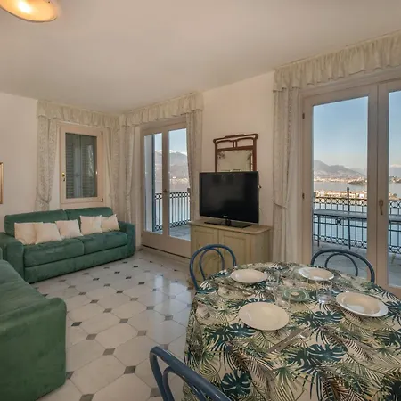 Lägenhet Punta Borromea By Interhome
