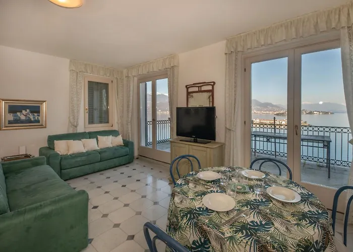 Apartamento Punta Borromea By Interhome
